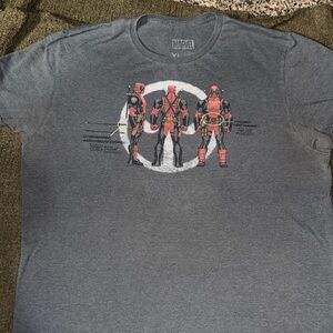 Marvel Deadpool Trio Graphic Tee - Gray